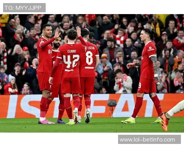 欧联杯精彩对决利物浦3-0战胜AC米兰帽子戏法引发转会热议