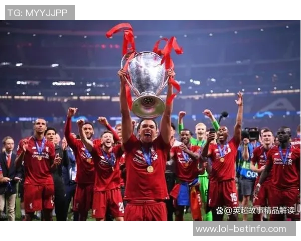 欧联杯经典对决拜仁绝杀皇马乌龙球引发全场狂欢