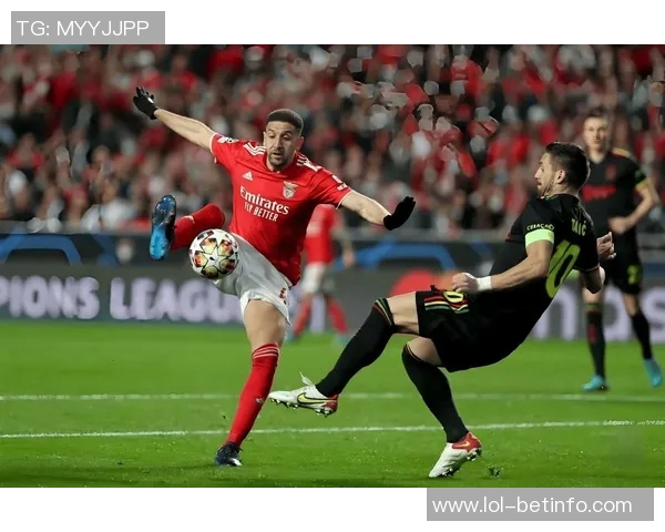 阿森纳逆转曼城的精彩战役红牌争议引发全场热议与数据分析