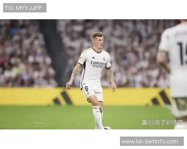 国王杯精彩对决里昂球星帽子戏法助球队逆转切尔西