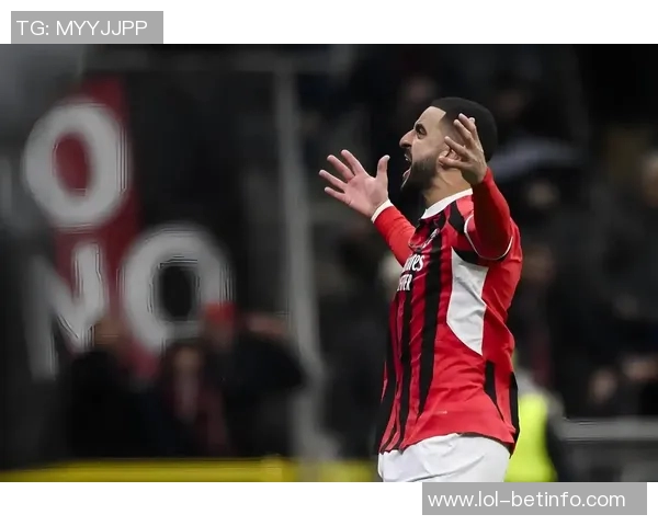 友谊赛精彩对决AC米兰与曼城战成平局争议判罚引发热议