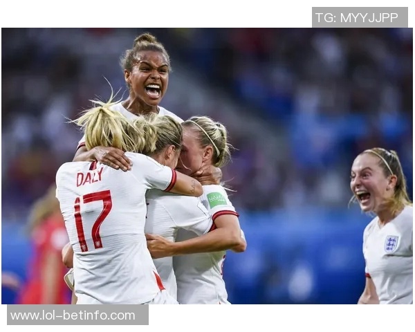 世界杯精彩对决里昂大胜那不勒斯乌龙球瞬间点燃全场激情