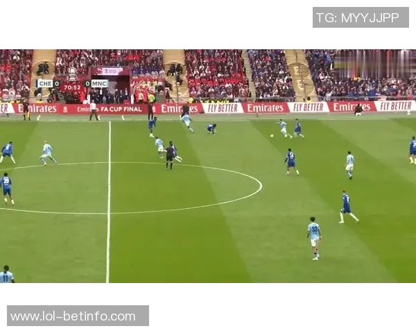 足总杯精彩对决曼城逆转波尔图全场沸腾瞬间回顾与分析 足总杯精彩对决曼城逆转波尔图全场沸腾瞬间回顾与分析